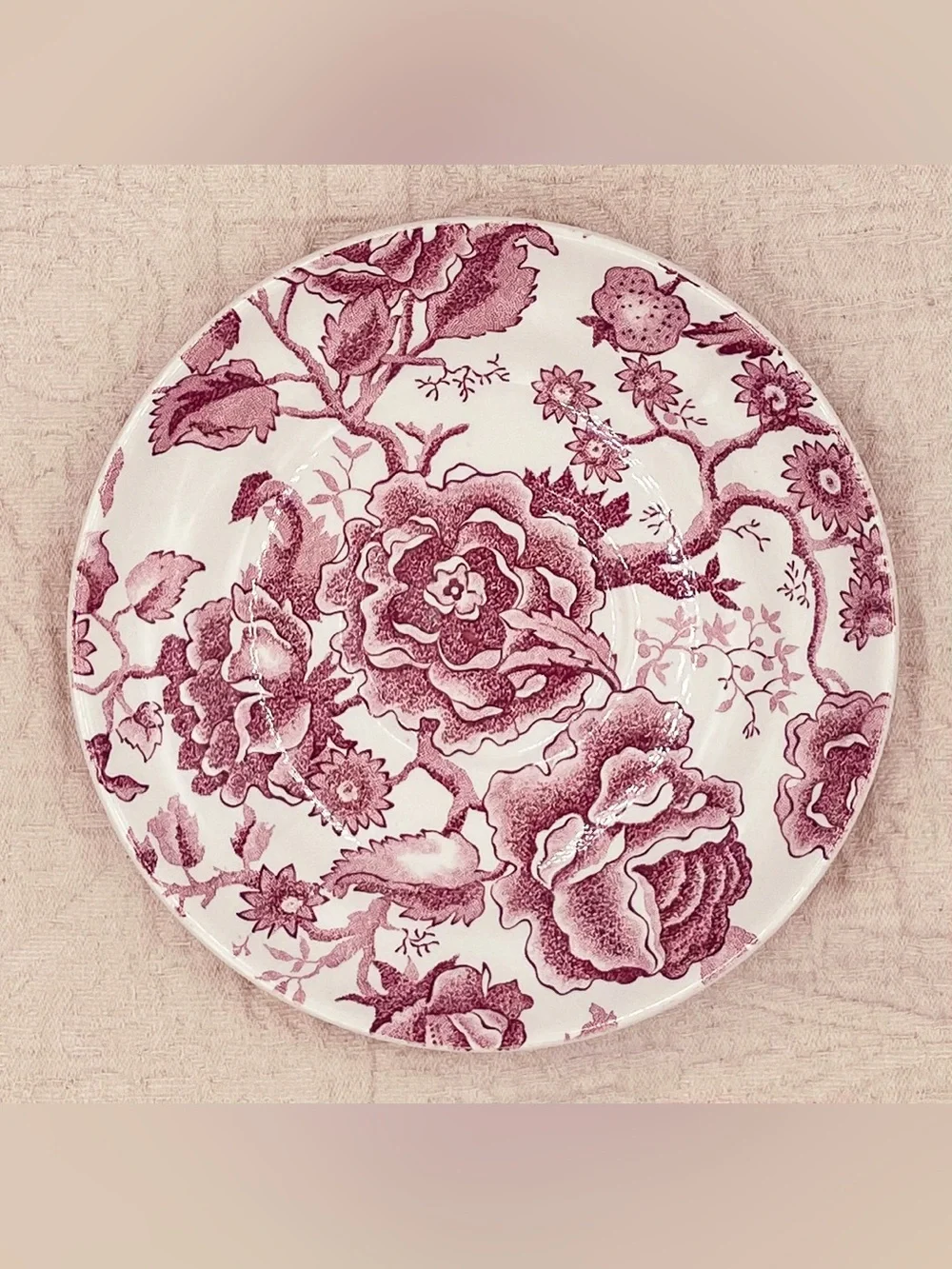 Vintage Johnson Brothers Chippendale Plate